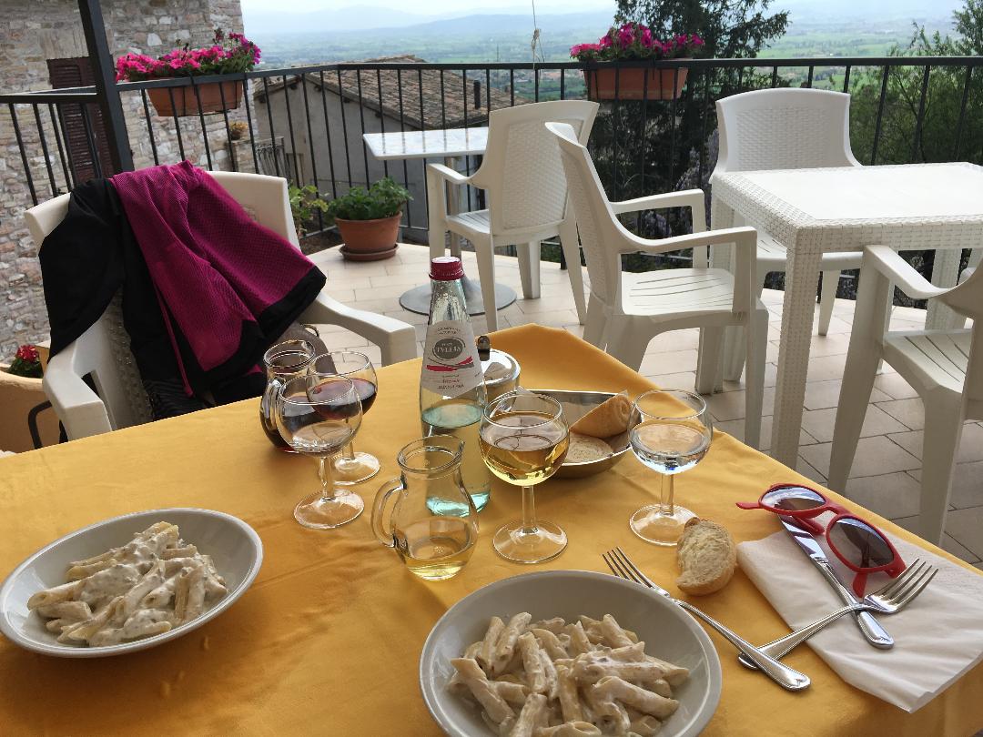 Assisi almuerzo