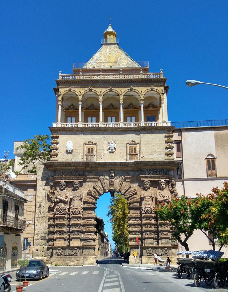 Palermo porta