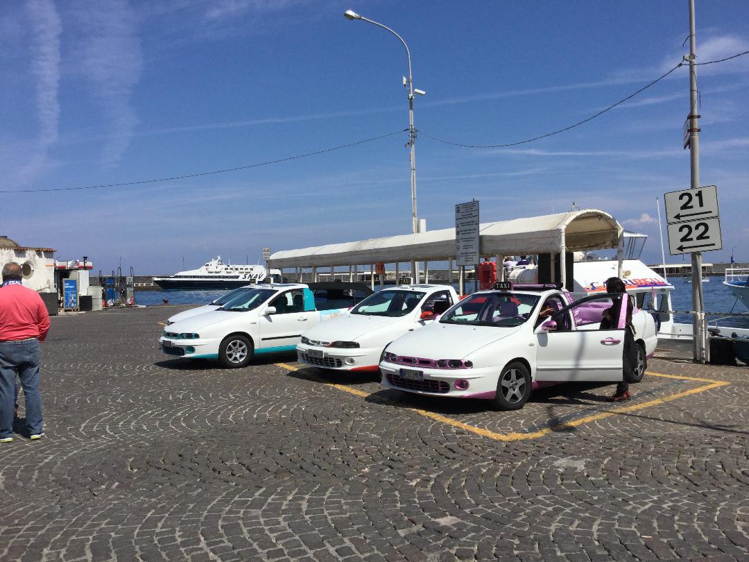 Capri taxis
