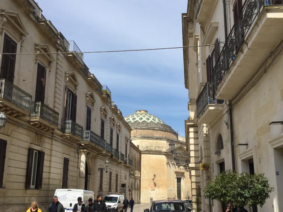 Lecce cúpula S L