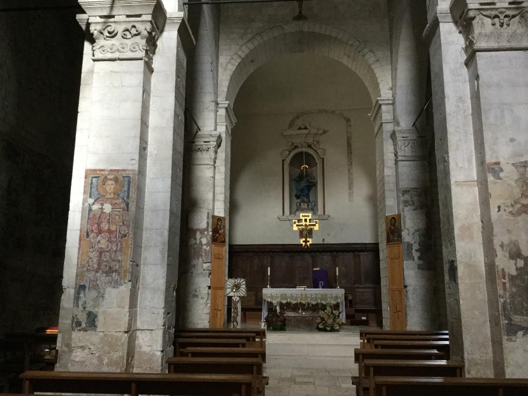 Monte SA chiesa interior