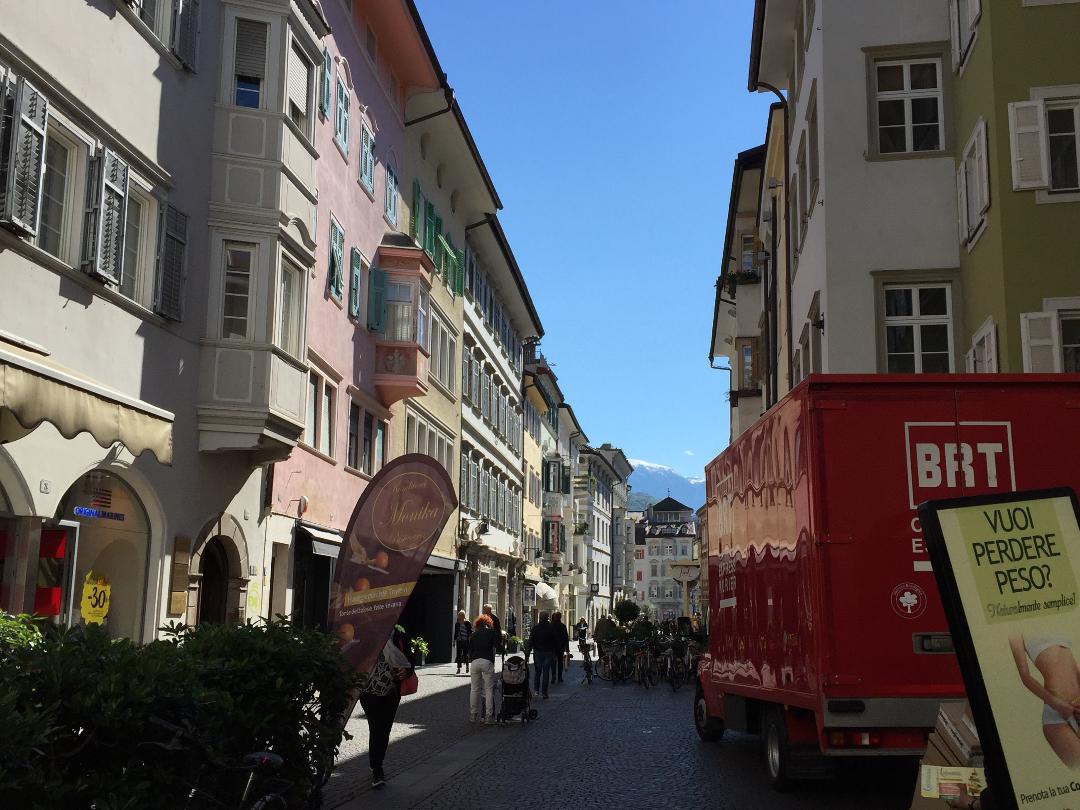 Bolzano calle 2