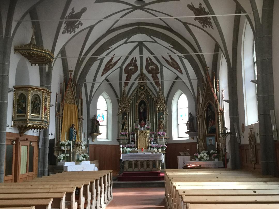 Corvara Sta. iglesia